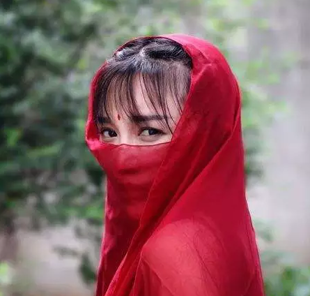 「李子柒商标」李子柒背后的运营团队到底有多牛!2